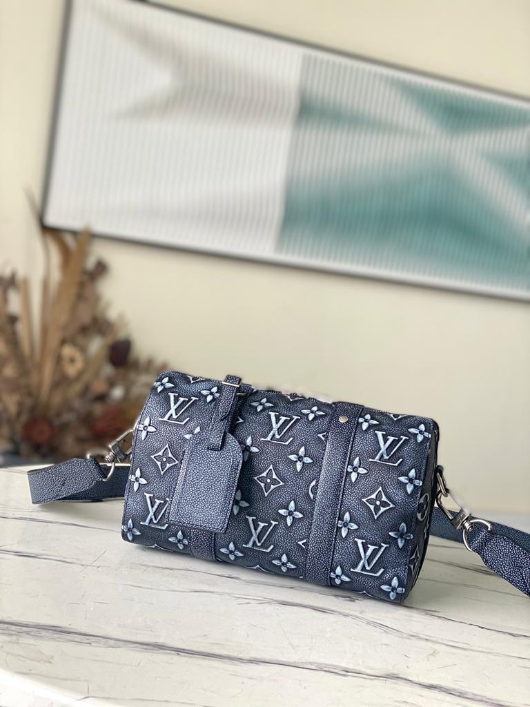 city-keepall-5784_16844018832-1000