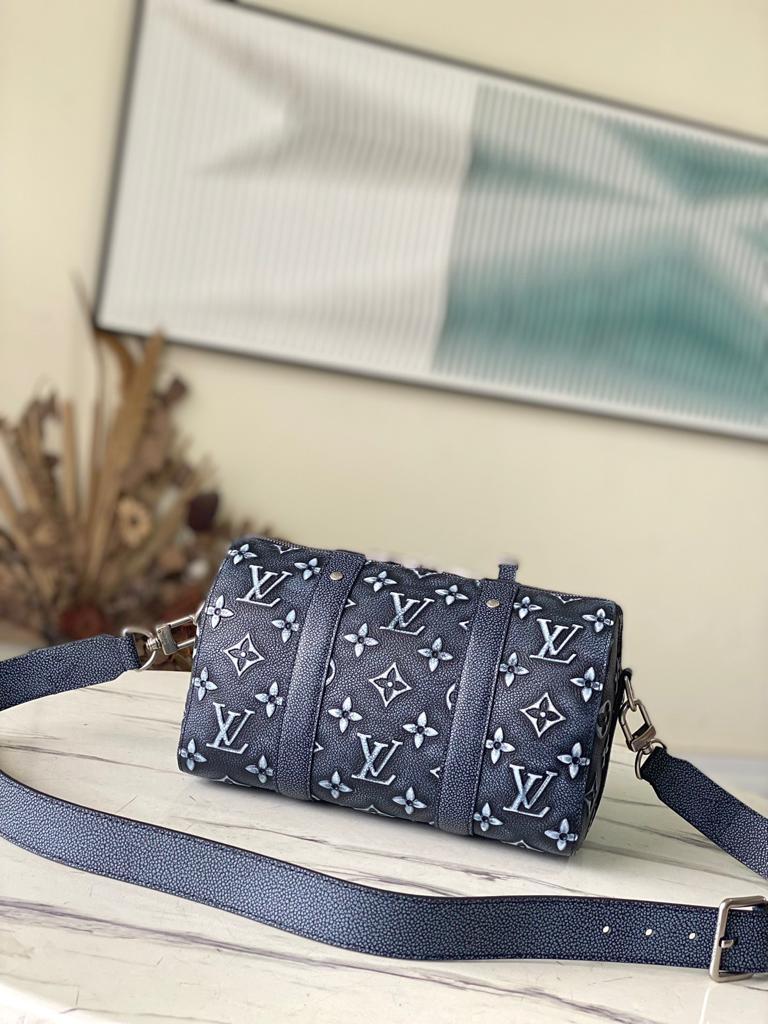 city-keepall-5784_16844018843-1000