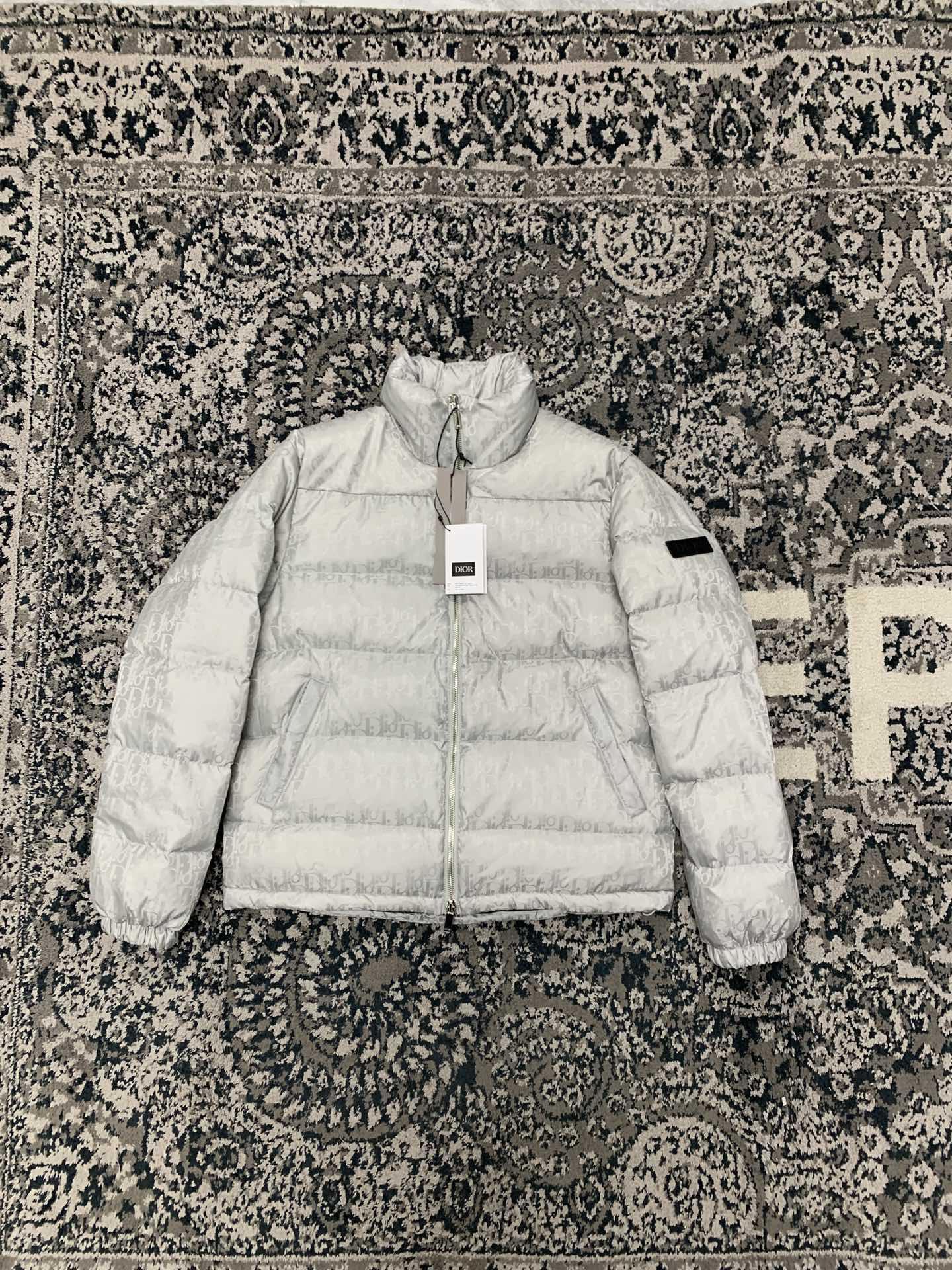 dior-oblique-down-jacket-5802_16844019004-1000