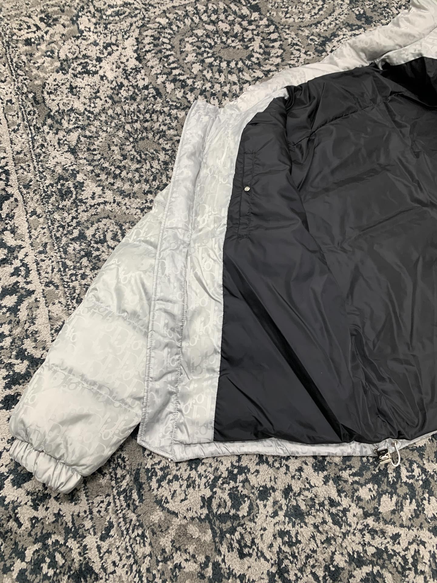 dior-oblique-down-jacket-5802_16844019017-1000