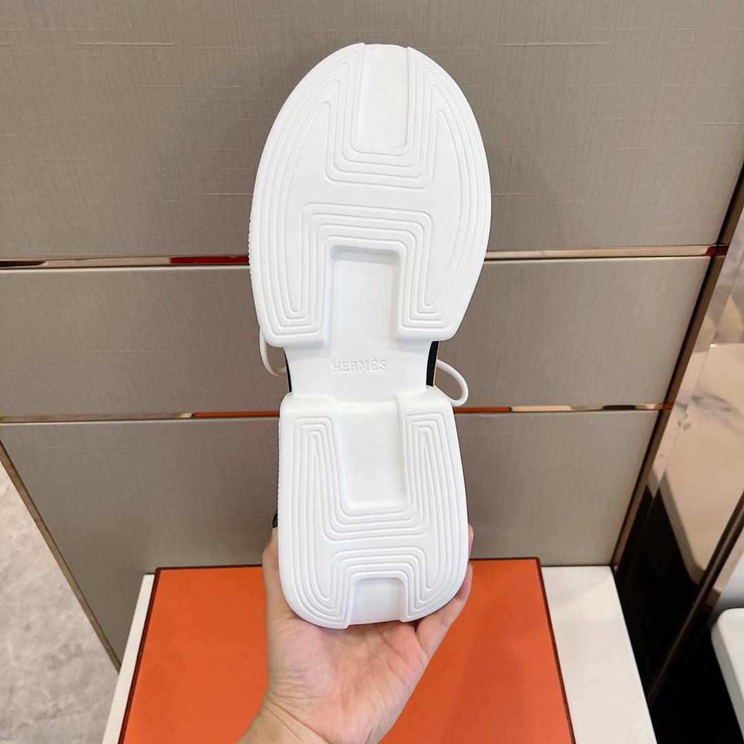 expert-sneaker-5371_16844013337-1000