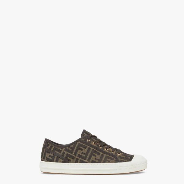 fendi-domino-6593_16844032921-1000