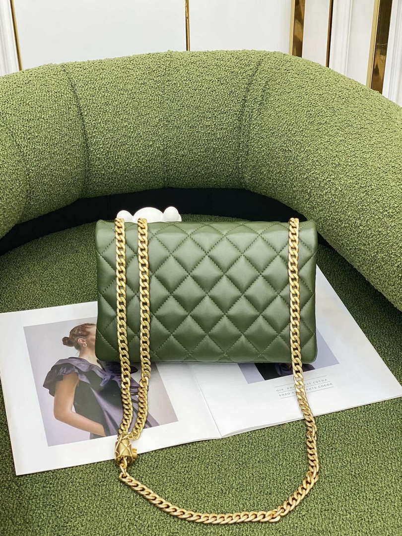 flap-bag-lambskin-6017_16844023013-1000