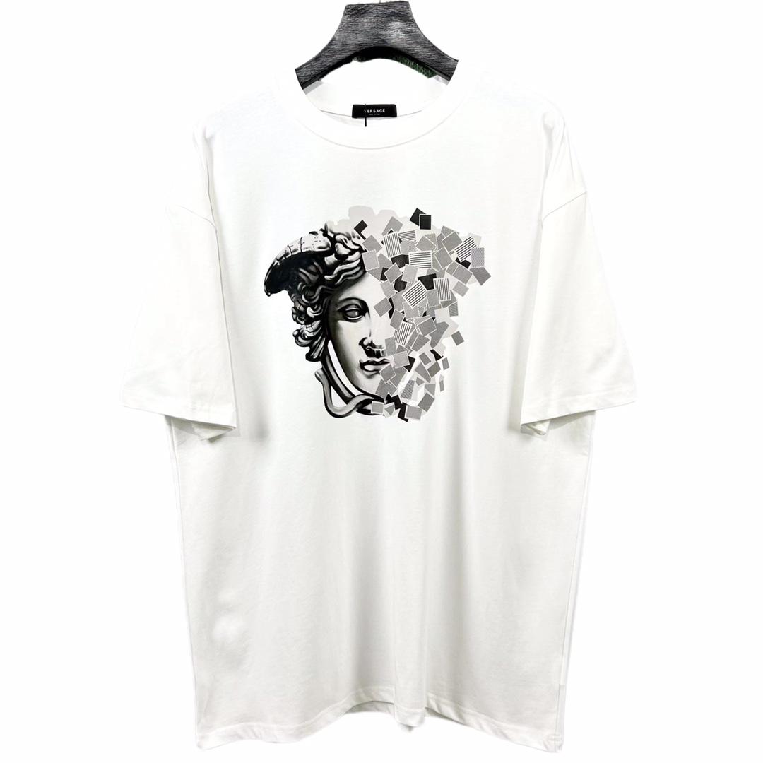 medusa-embroidered-t-shirt-6867_16845016191-1000