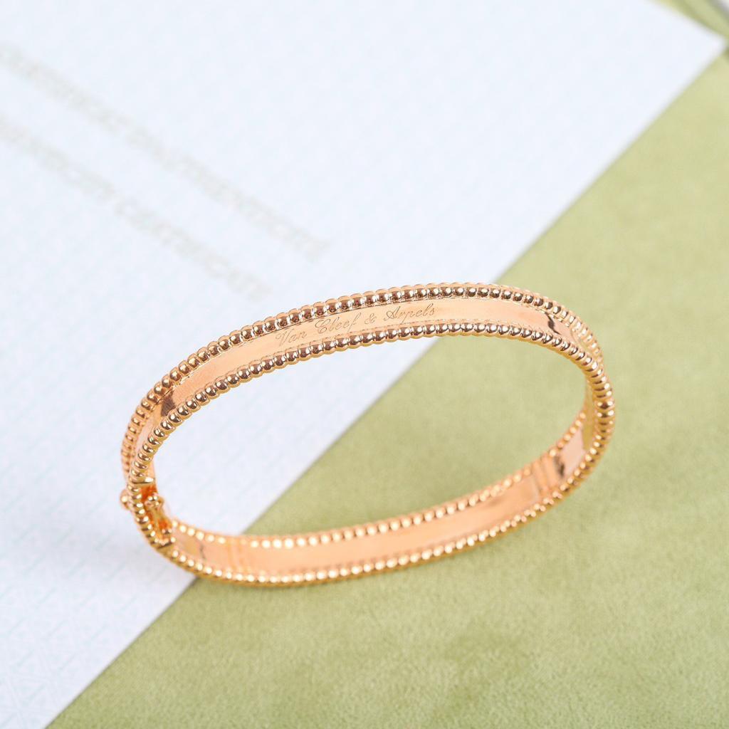 perlee-signature-bracelet-medium-model-6323_16844030243-1000