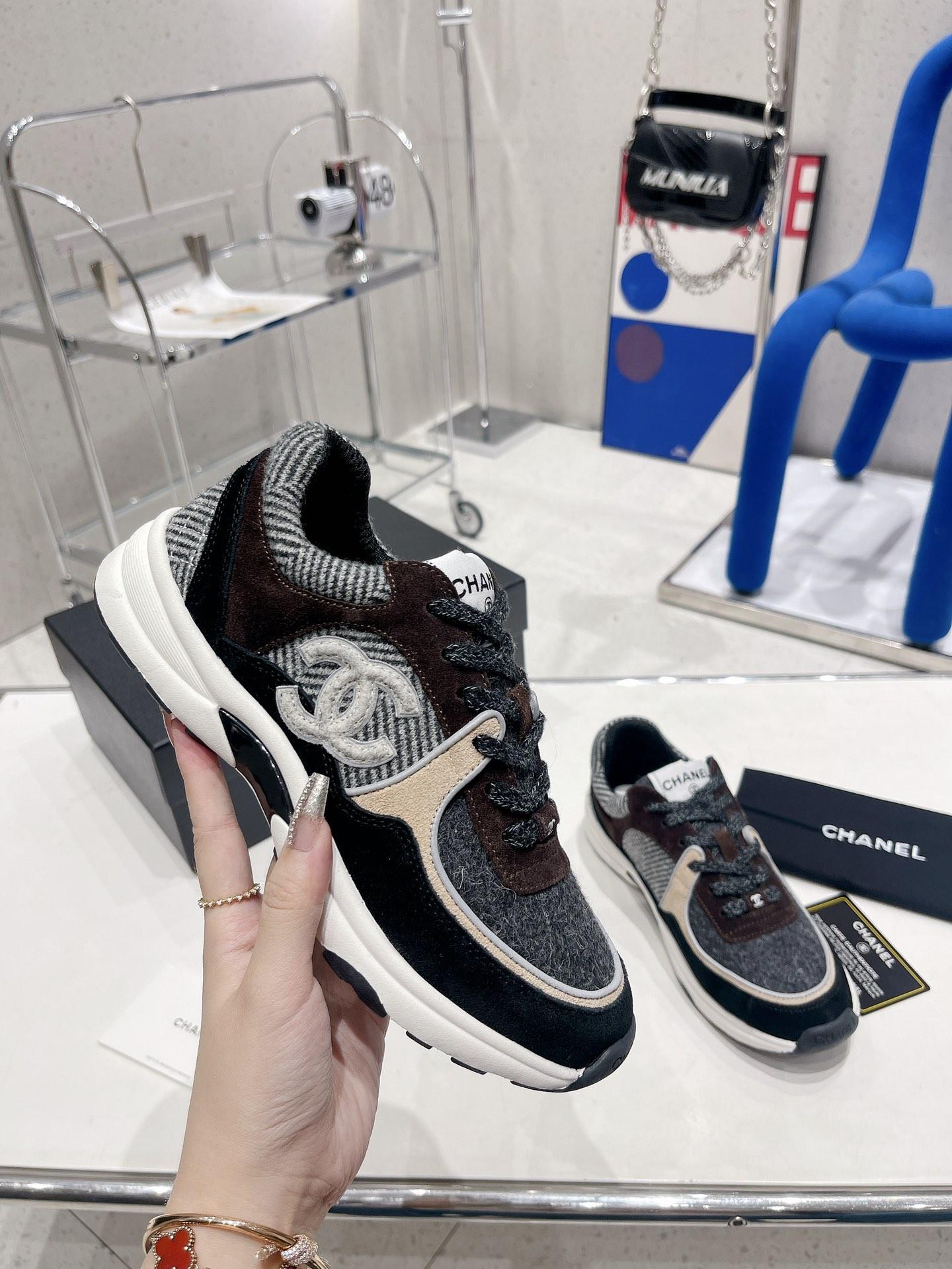 sneakers-6751_16844042752-1000